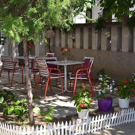 Get Inn Skopje Hostel Dış mekan fotoğraf
